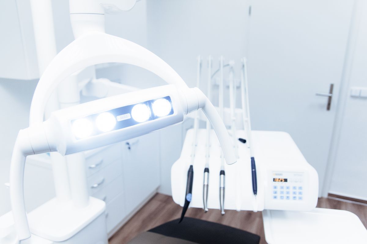 Instruments in a bright treatment room